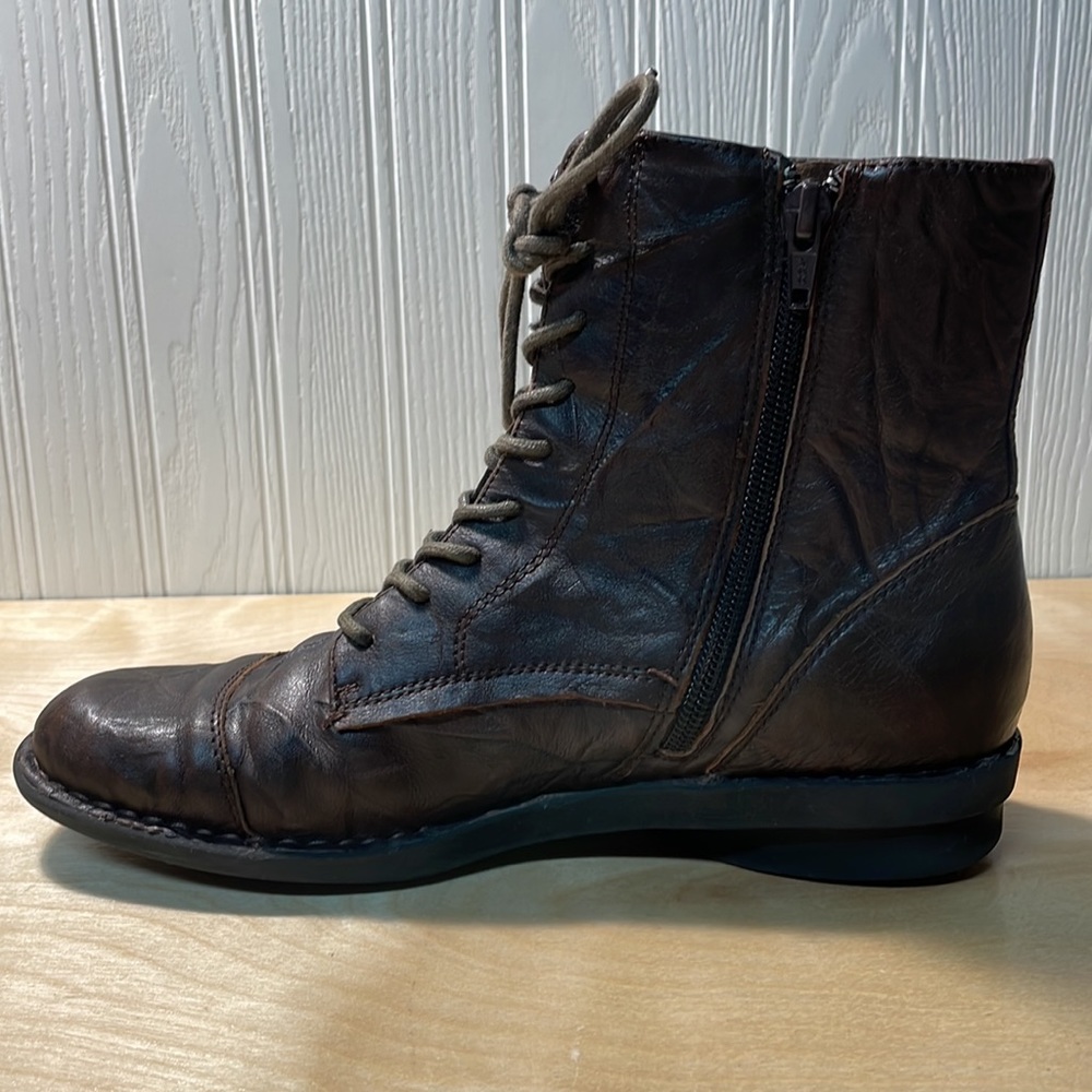 Clarks Bendables Nikki Plaza Genuine Leather Combat Boots - Brown - Picture 3 of 10